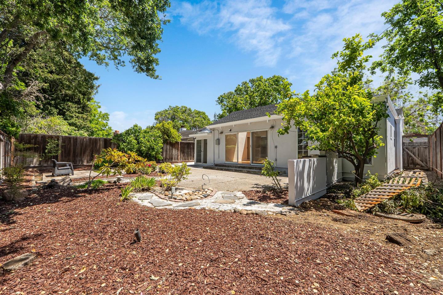 Detail Gallery Image 20 of 28 For 859 14th Ave, Menlo Park,  CA 94025 - 2 Beds | 1 Baths