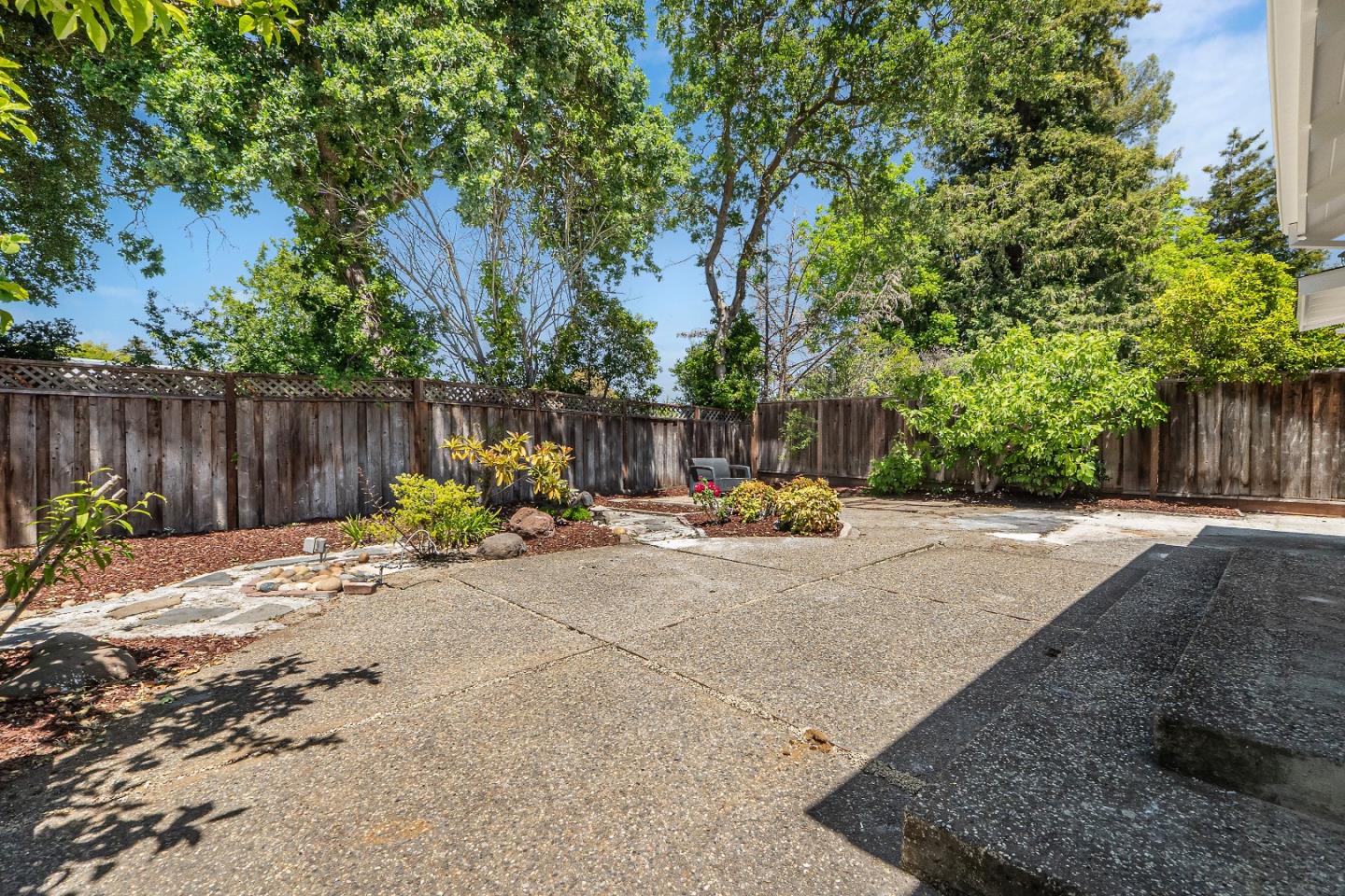 Detail Gallery Image 21 of 28 For 859 14th Ave, Menlo Park,  CA 94025 - 2 Beds | 1 Baths