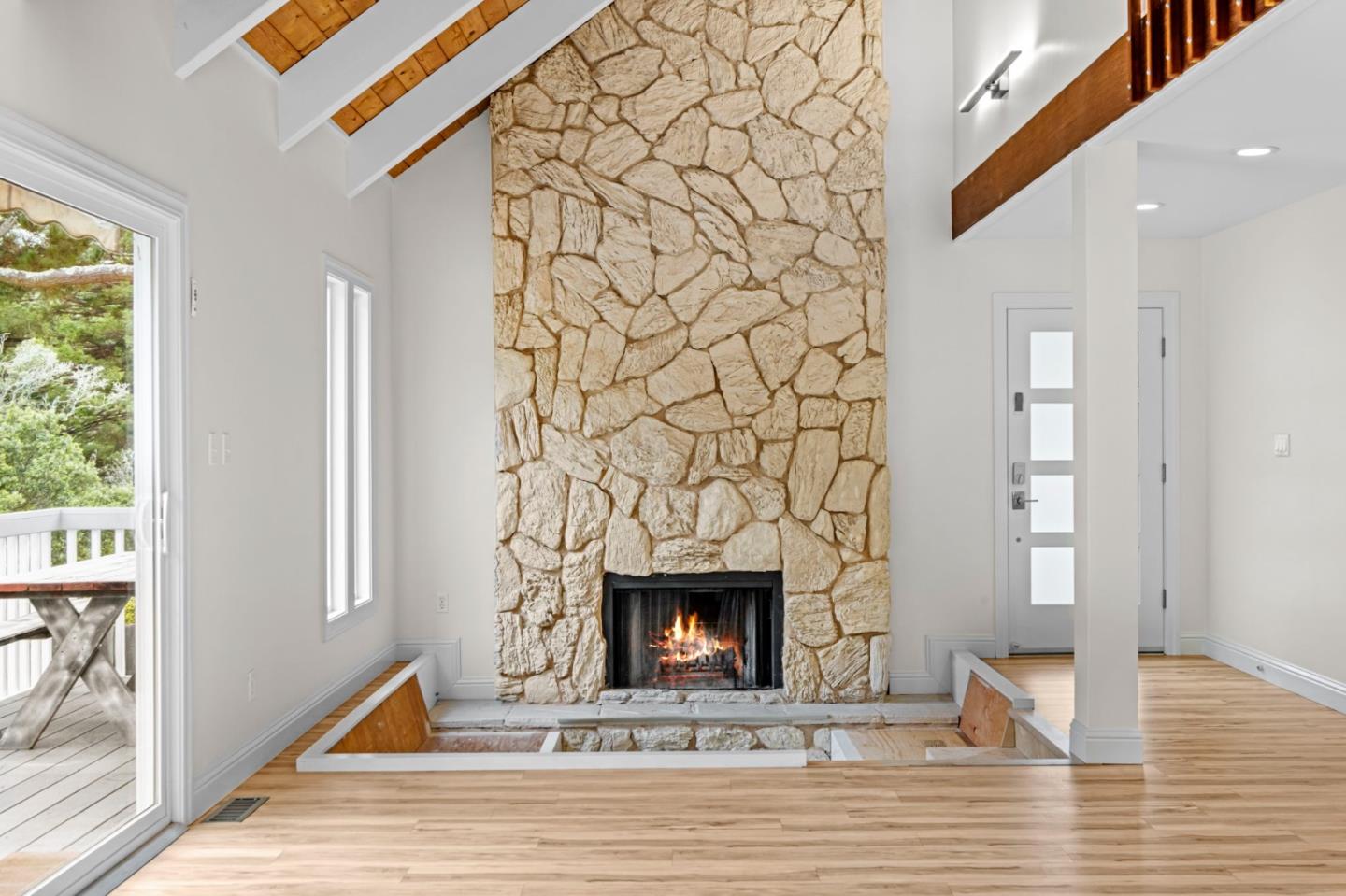 Detail Gallery Image 12 of 54 For 714 Rockaway Beach Ave, Pacifica,  CA 94044 - 4 Beds | 3 Baths