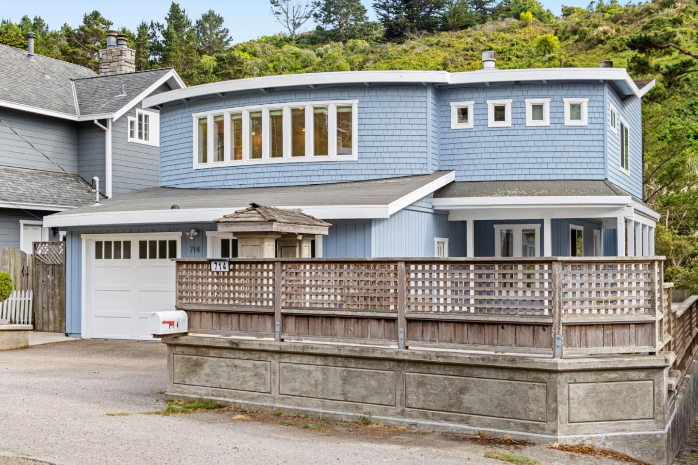 Detail Gallery Image 2 of 54 For 714 Rockaway Beach Ave, Pacifica,  CA 94044 - 4 Beds | 3 Baths