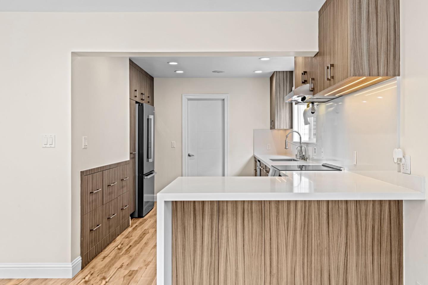 Detail Gallery Image 20 of 54 For 714 Rockaway Beach Ave, Pacifica,  CA 94044 - 4 Beds | 3 Baths