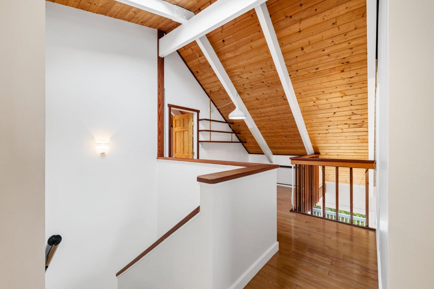 Detail Gallery Image 30 of 54 For 714 Rockaway Beach Ave, Pacifica,  CA 94044 - 4 Beds | 3 Baths