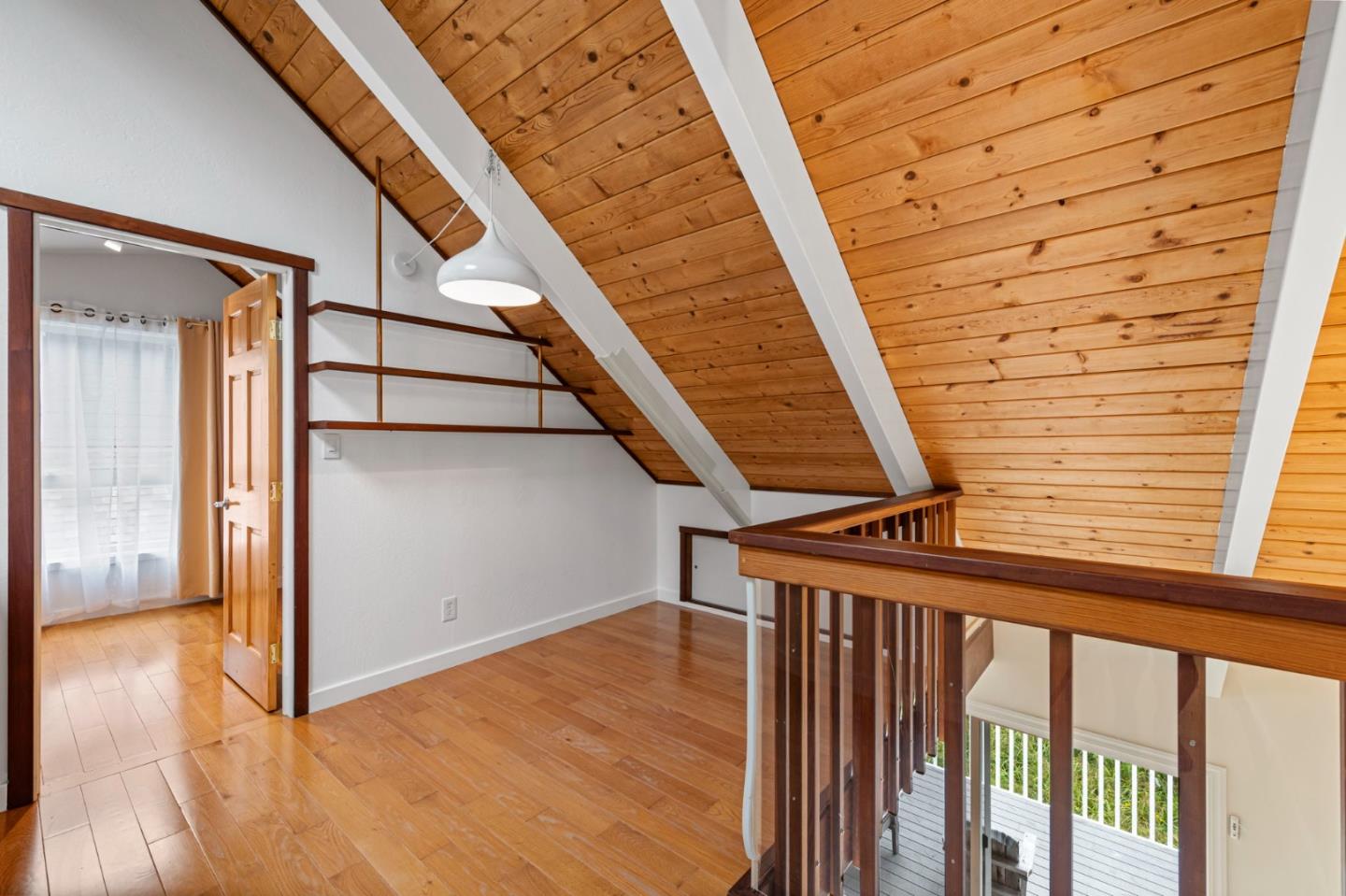 Detail Gallery Image 31 of 54 For 714 Rockaway Beach Ave, Pacifica,  CA 94044 - 4 Beds | 3 Baths