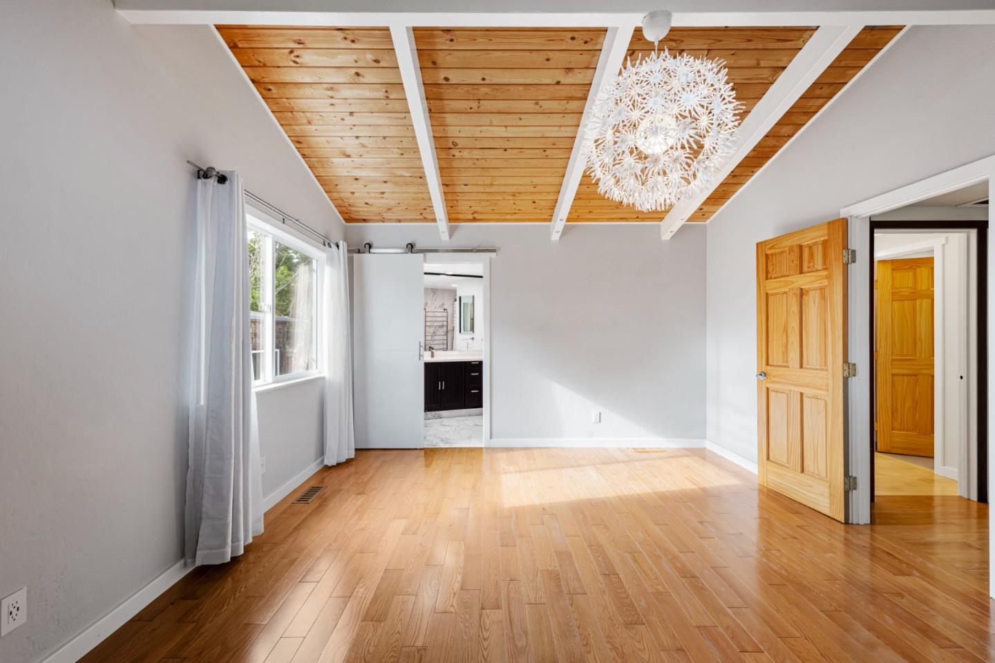 Detail Gallery Image 36 of 54 For 714 Rockaway Beach Ave, Pacifica,  CA 94044 - 4 Beds | 3 Baths