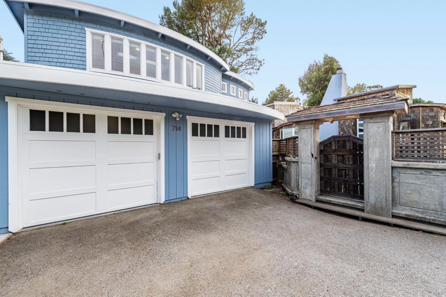 Detail Gallery Image 4 of 54 For 714 Rockaway Beach Ave, Pacifica,  CA 94044 - 4 Beds | 3 Baths