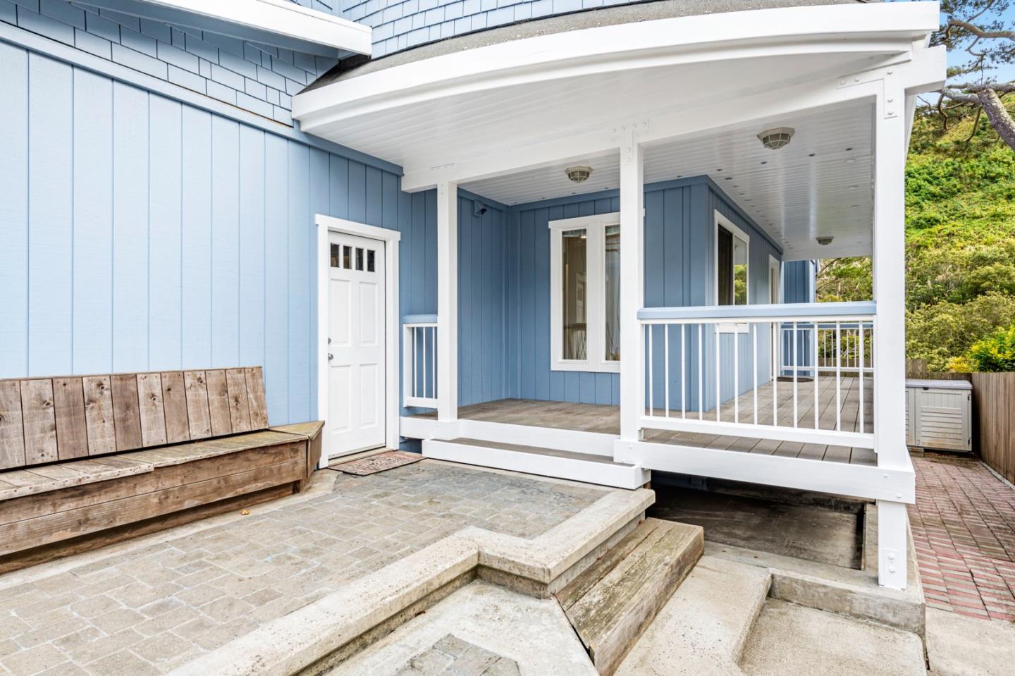Detail Gallery Image 8 of 54 For 714 Rockaway Beach Ave, Pacifica,  CA 94044 - 4 Beds | 3 Baths