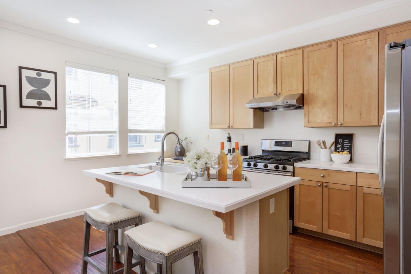 Detail Gallery Image 19 of 46 For 878 Luz Del Sol Loop, Milpitas,  CA 95035 - 3 Beds | 2/1 Baths