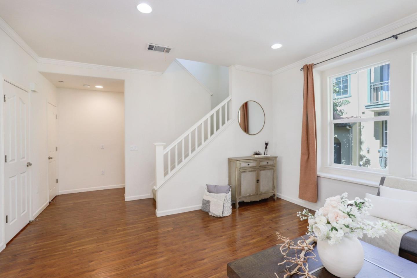 Detail Gallery Image 27 of 46 For 878 Luz Del Sol Loop, Milpitas,  CA 95035 - 3 Beds | 2/1 Baths