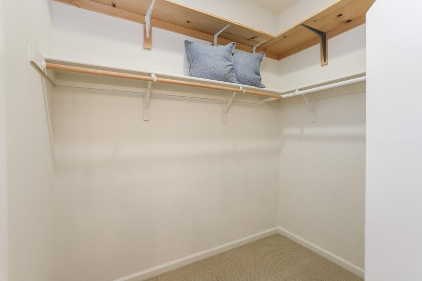 Detail Gallery Image 32 of 46 For 878 Luz Del Sol Loop, Milpitas,  CA 95035 - 3 Beds | 2/1 Baths
