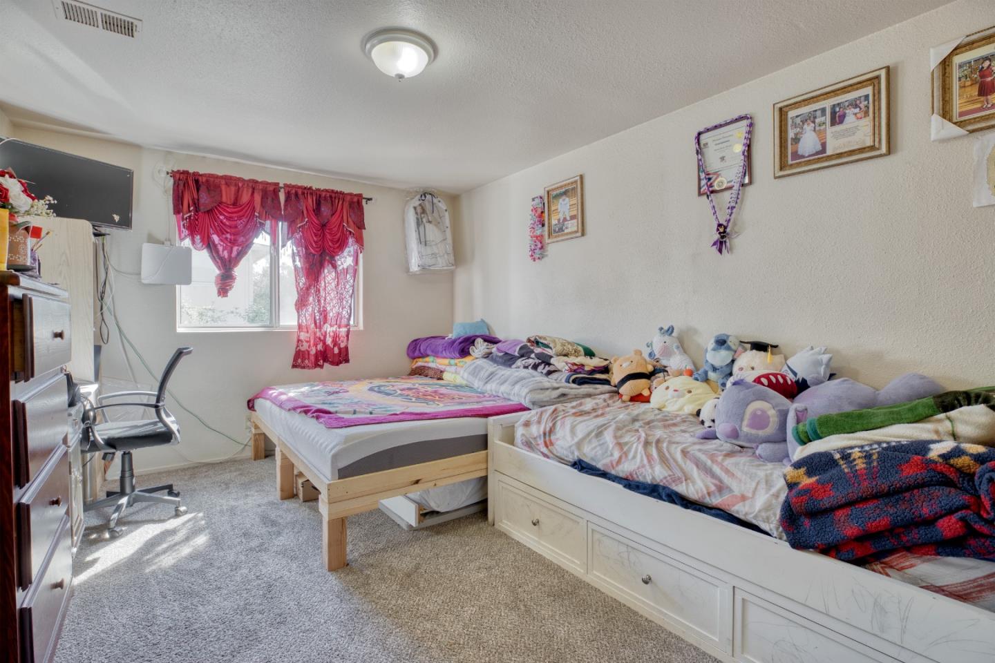Detail Gallery Image 14 of 18 For 29 Altamont Dr, Watsonville,  CA 95076 - 3 Beds | 2 Baths