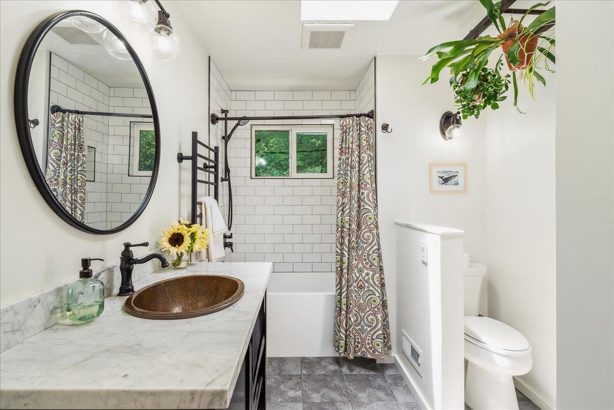 Detail Gallery Image 11 of 30 For 11 Southbank Rd, Carmel Valley,  CA 93924 - 2 Beds | 2 Baths