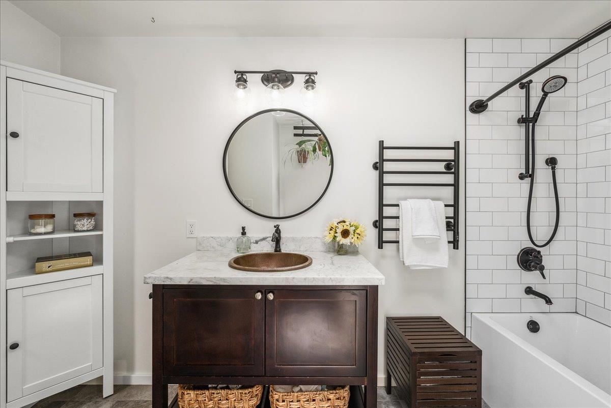 Detail Gallery Image 12 of 30 For 11 Southbank Rd, Carmel Valley,  CA 93924 - 2 Beds | 2 Baths