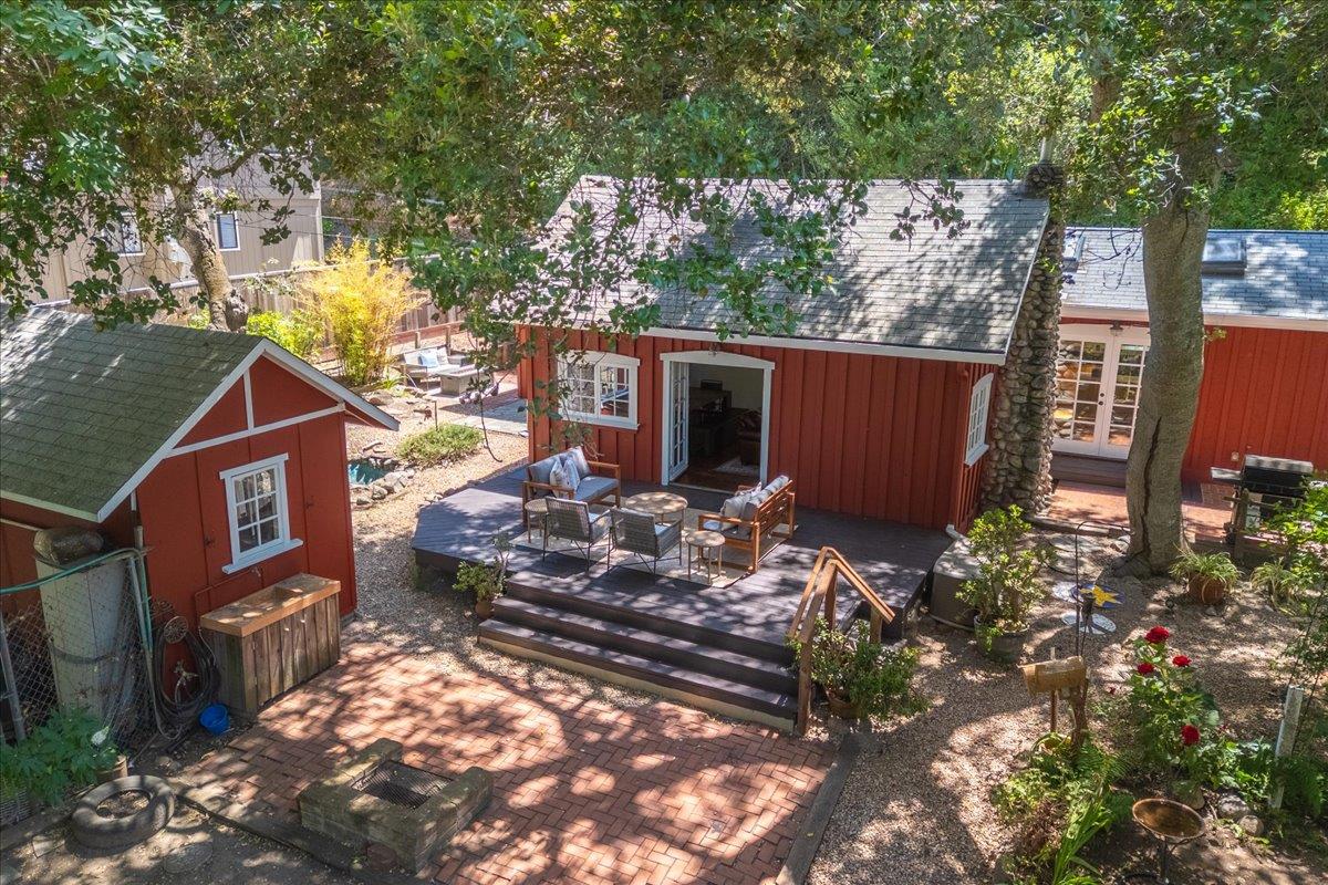 Detail Gallery Image 2 of 30 For 11 Southbank Rd, Carmel Valley,  CA 93924 - 2 Beds | 2 Baths