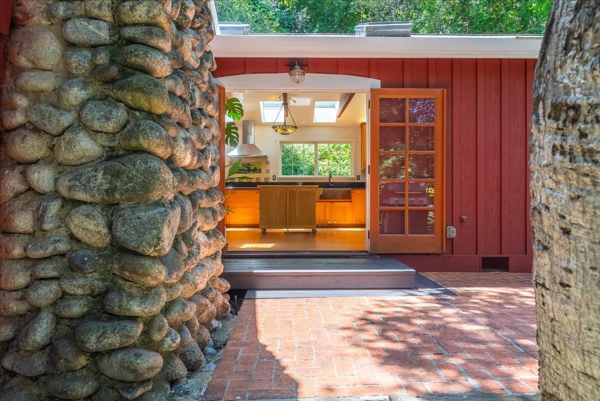 Detail Gallery Image 20 of 30 For 11 Southbank Rd, Carmel Valley,  CA 93924 - 2 Beds | 2 Baths