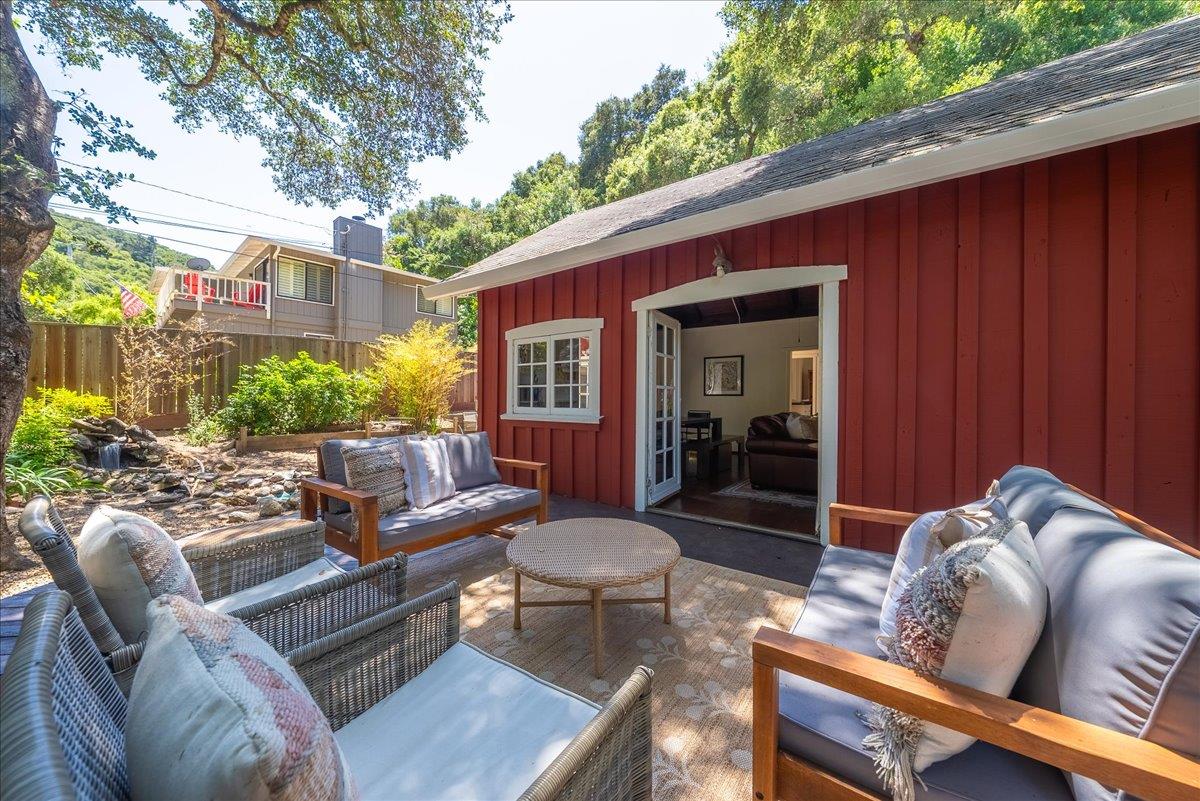 Detail Gallery Image 22 of 30 For 11 Southbank Rd, Carmel Valley,  CA 93924 - 2 Beds | 2 Baths