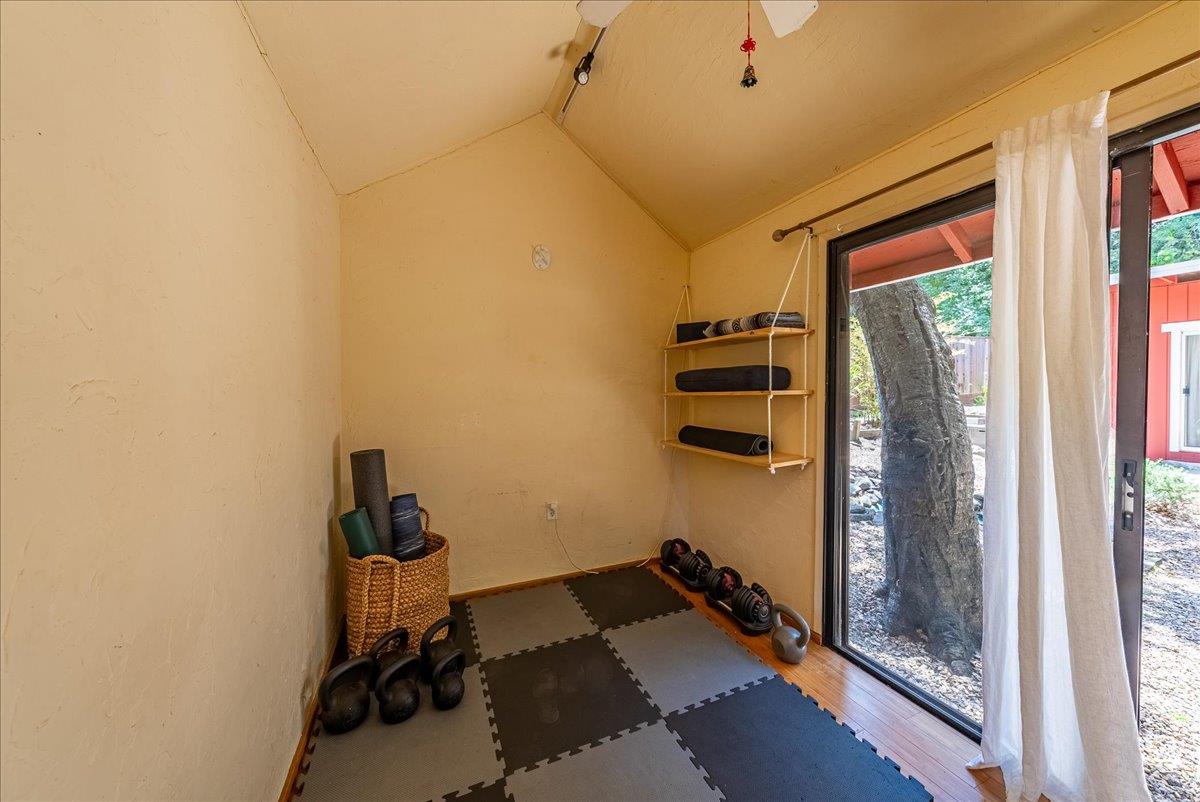 Detail Gallery Image 28 of 30 For 11 Southbank Rd, Carmel Valley,  CA 93924 - 2 Beds | 2 Baths