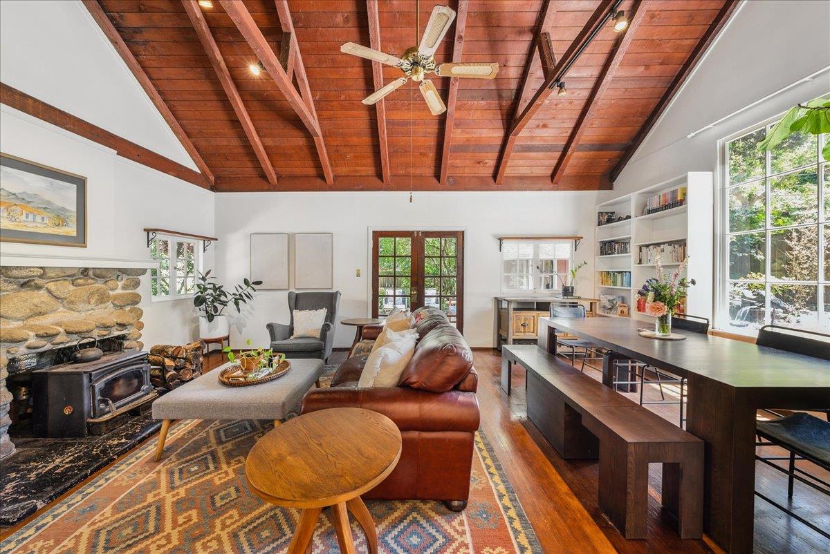 Detail Gallery Image 7 of 30 For 11 Southbank Rd, Carmel Valley,  CA 93924 - 2 Beds | 2 Baths