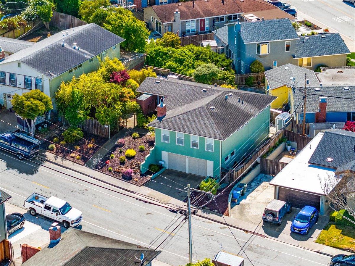 Detail Gallery Image 28 of 33 For 2310 Fleetwood Dr, San Bruno,  CA 94066 - 4 Beds | 3 Baths