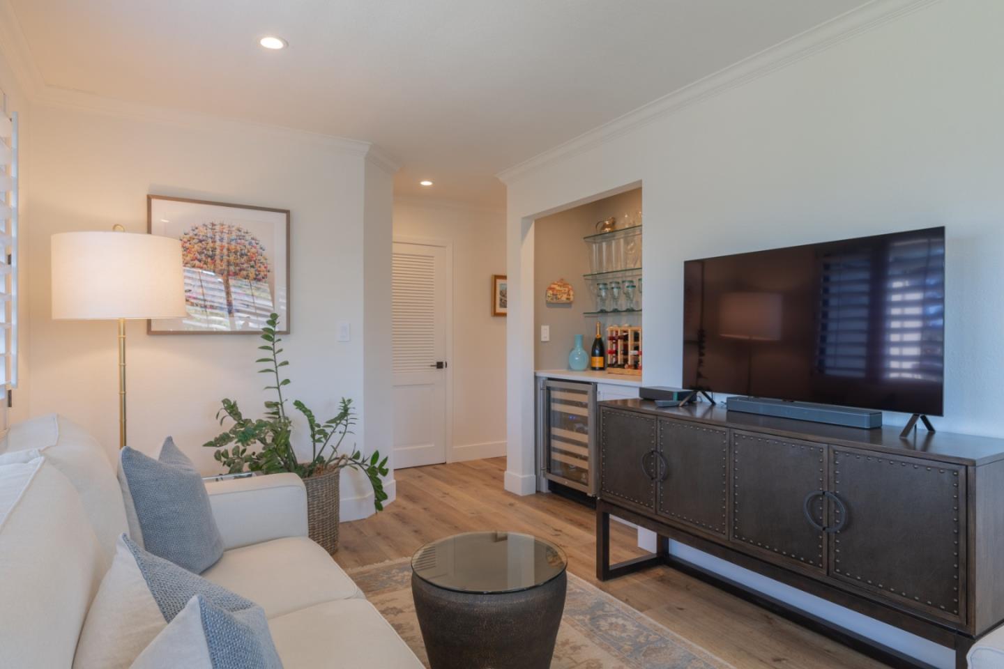 Detail Gallery Image 14 of 30 For 275 Del Mesa Carmel, Carmel,  CA 93923 - 2 Beds | 2 Baths