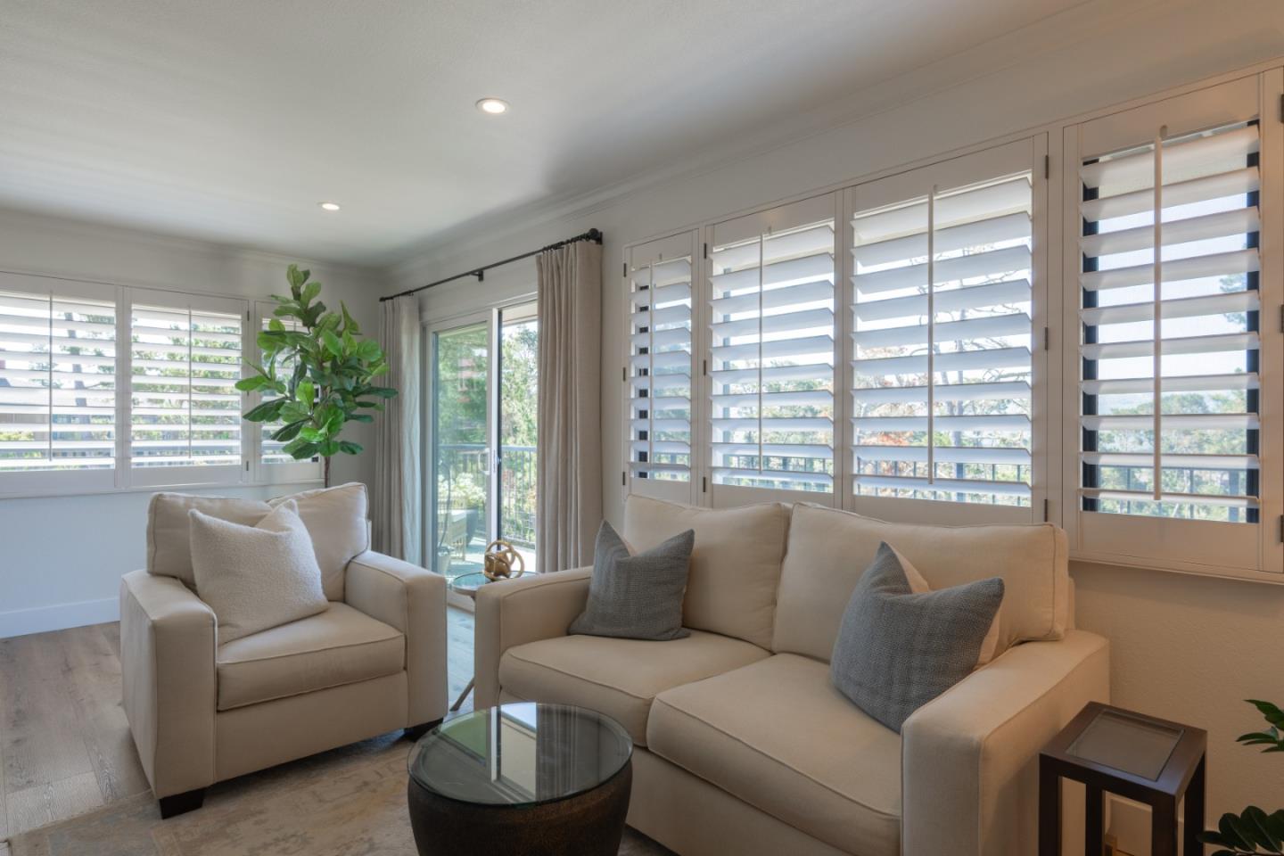 Detail Gallery Image 15 of 30 For 275 Del Mesa Carmel, Carmel,  CA 93923 - 2 Beds | 2 Baths
