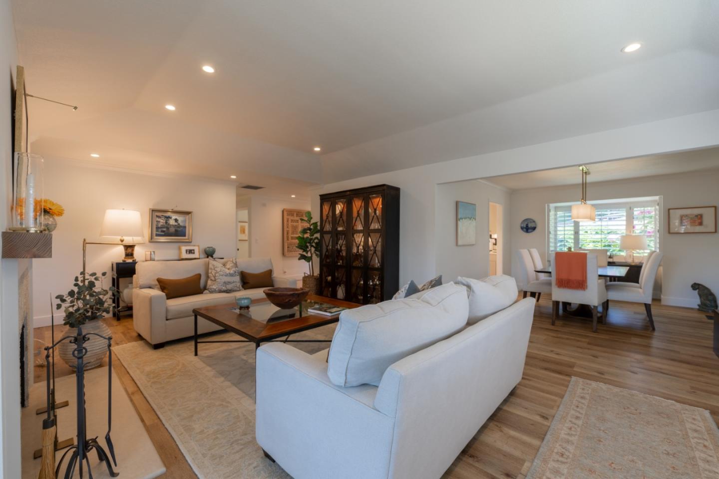 Detail Gallery Image 8 of 30 For 275 Del Mesa Carmel, Carmel,  CA 93923 - 2 Beds | 2 Baths