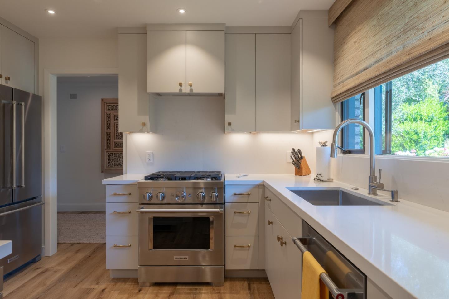 Detail Gallery Image 9 of 30 For 275 Del Mesa Carmel, Carmel,  CA 93923 - 2 Beds | 2 Baths