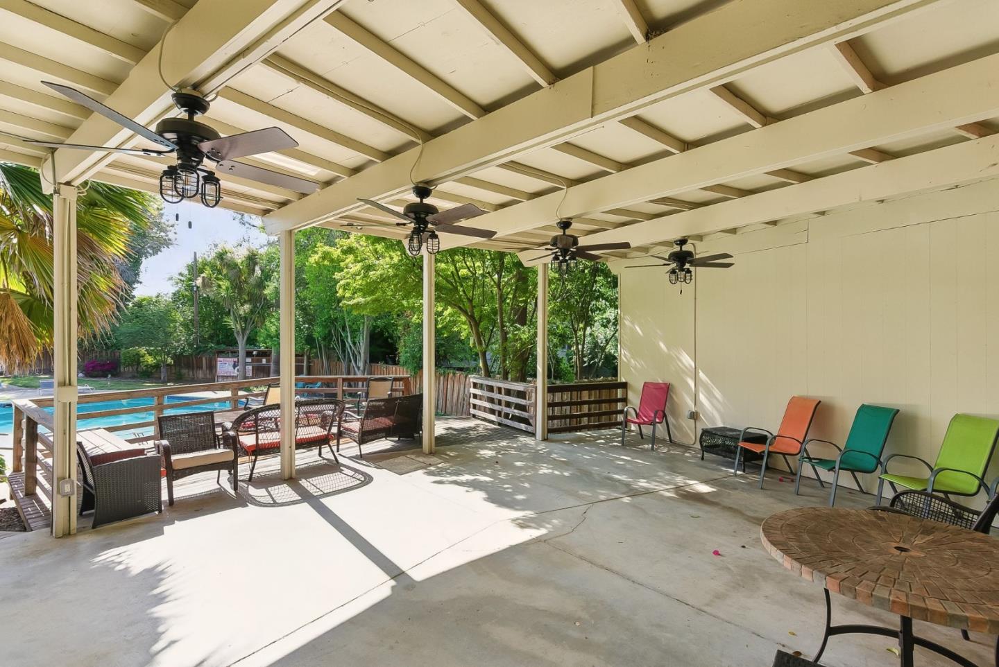 Detail Gallery Image 14 of 17 For 1898 Meridian Ave #24,  San Jose,  CA 95125 - 3 Beds | 2 Baths