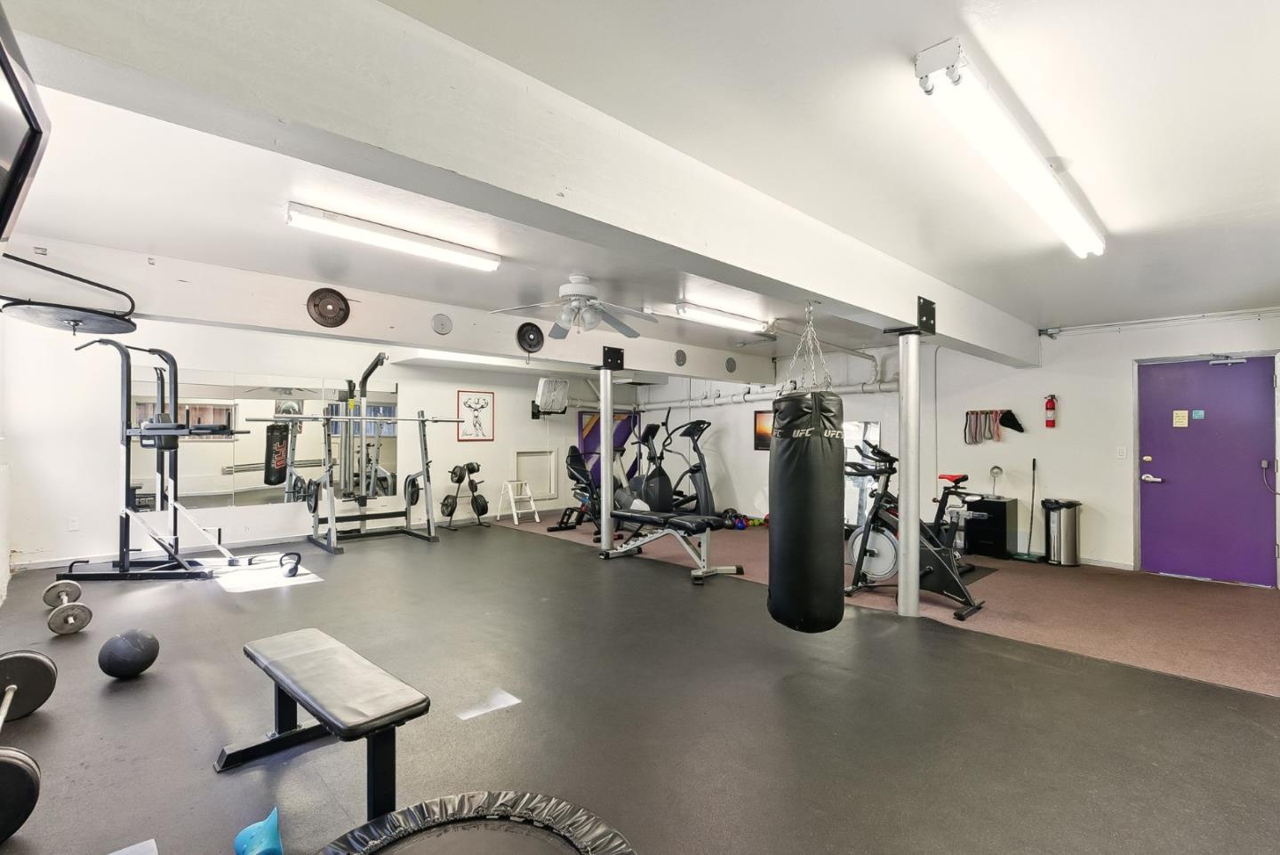 Detail Gallery Image 16 of 17 For 1898 Meridian Ave #24,  San Jose,  CA 95125 - 3 Beds | 2 Baths