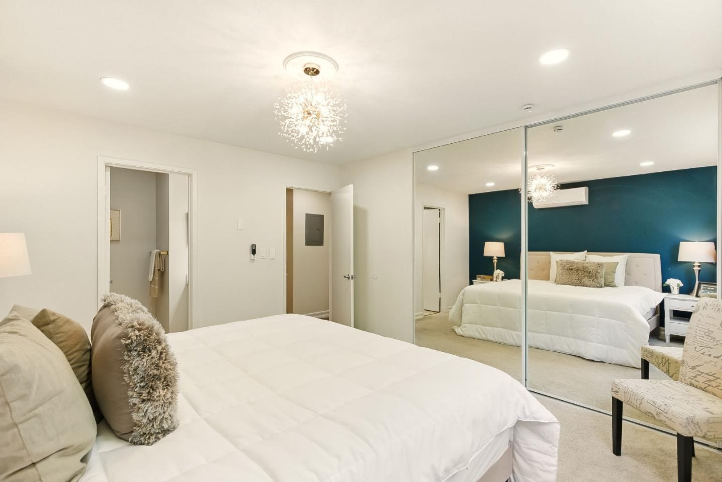 Detail Gallery Image 6 of 17 For 1898 Meridian Ave #24,  San Jose,  CA 95125 - 3 Beds | 2 Baths