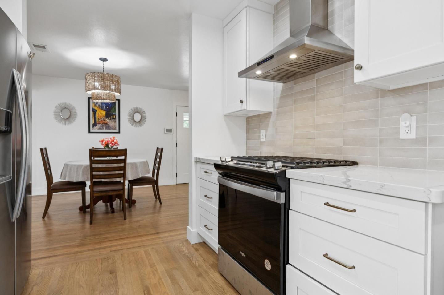 Detail Gallery Image 12 of 27 For 1304 Alicante Dr, Pacifica,  CA 94044 - 4 Beds | 2 Baths