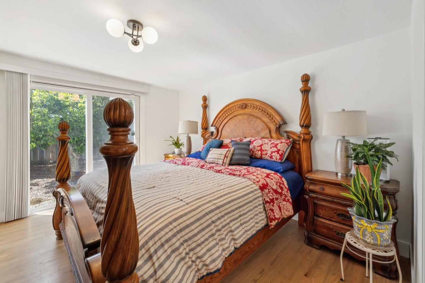 Detail Gallery Image 14 of 27 For 1304 Alicante Dr, Pacifica,  CA 94044 - 4 Beds | 2 Baths