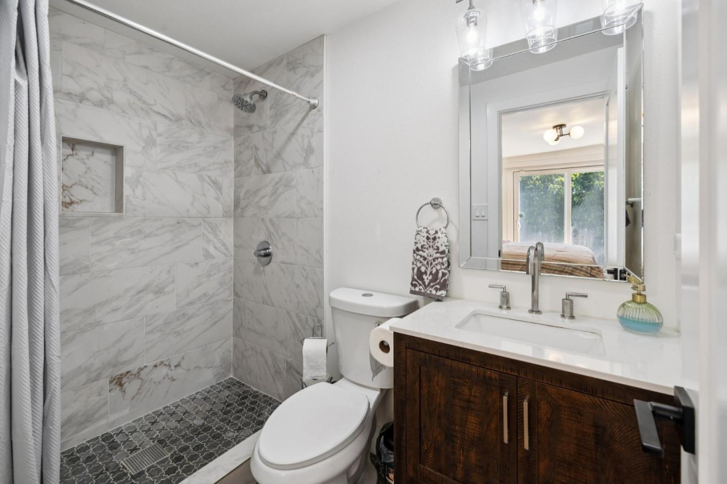 Detail Gallery Image 17 of 27 For 1304 Alicante Dr, Pacifica,  CA 94044 - 4 Beds | 2 Baths