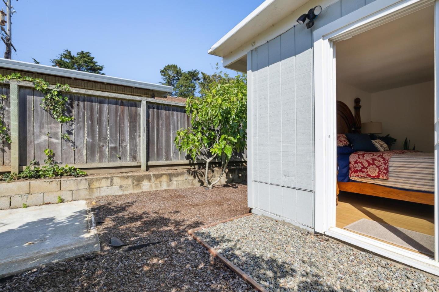 Detail Gallery Image 18 of 27 For 1304 Alicante Dr, Pacifica,  CA 94044 - 4 Beds | 2 Baths
