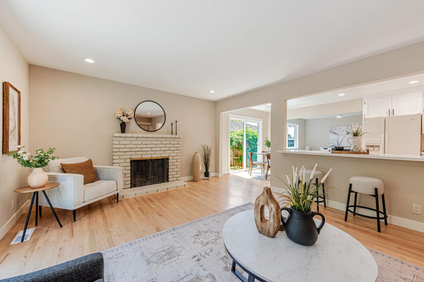 Detail Gallery Image 3 of 26 For 15116 San Pablo Ave, San Jose,  CA 95127 - 4 Beds | 2/1 Baths