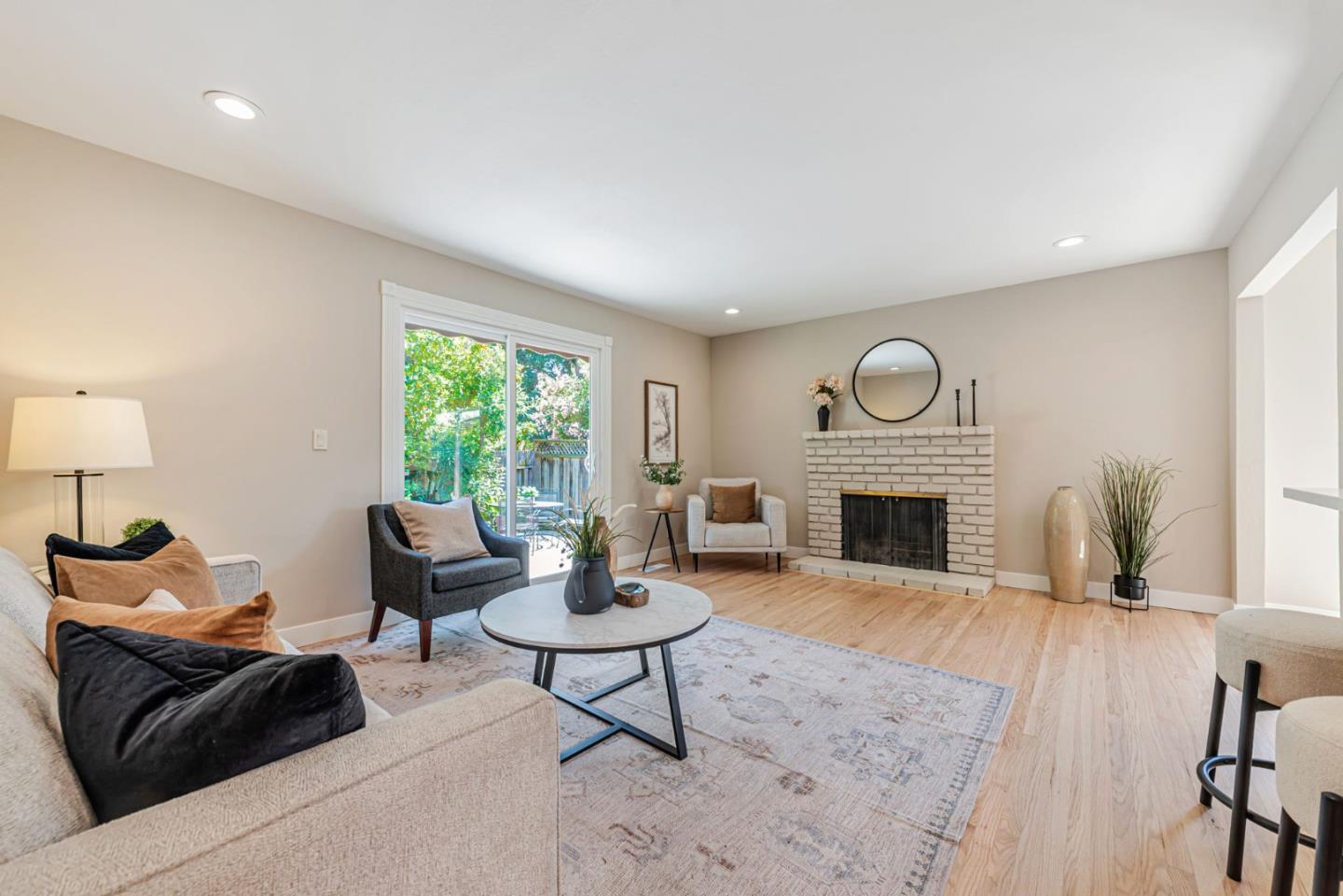 Detail Gallery Image 4 of 26 For 15116 San Pablo Ave, San Jose,  CA 95127 - 4 Beds | 2/1 Baths
