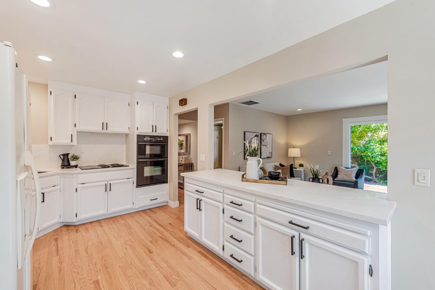 Detail Gallery Image 9 of 26 For 15116 San Pablo Ave, San Jose,  CA 95127 - 4 Beds | 2/1 Baths
