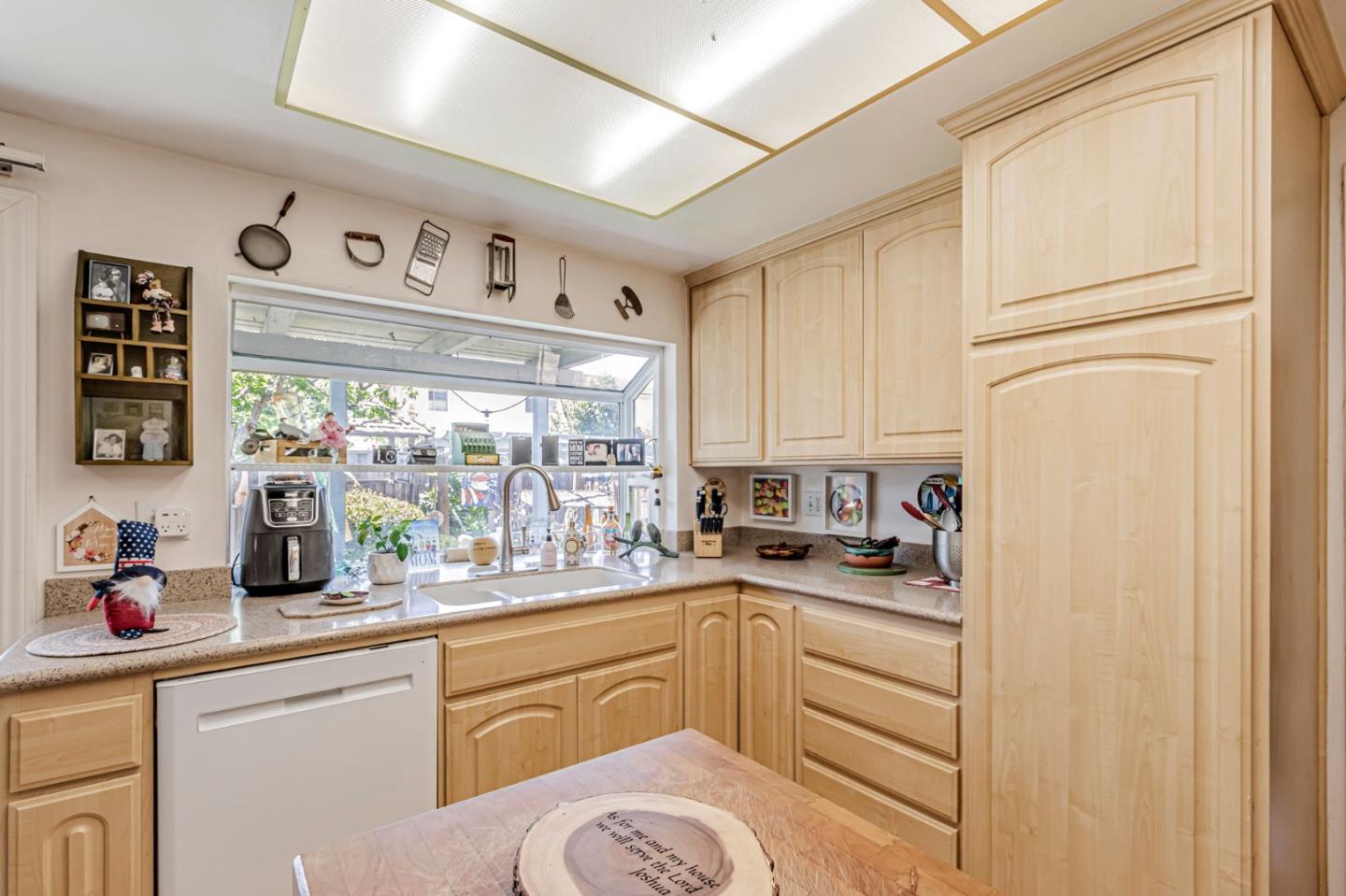 Detail Gallery Image 17 of 58 For 1139 Braemer Ct, San Jose,  CA 95132 - 6 Beds | 3/1 Baths