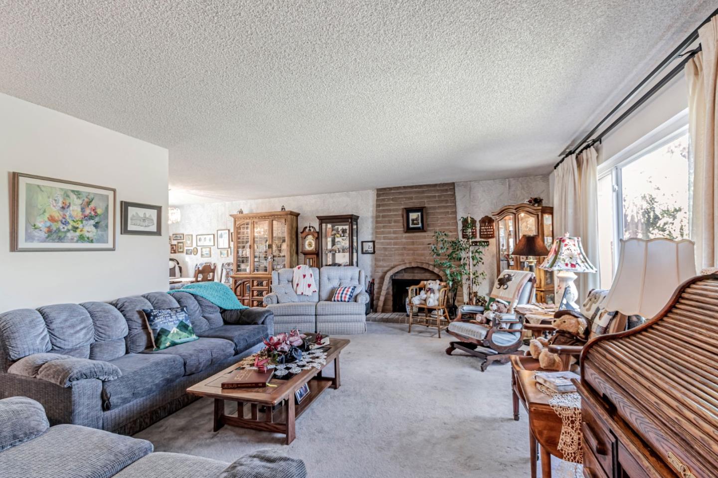 Detail Gallery Image 4 of 58 For 1139 Braemer Ct, San Jose,  CA 95132 - 6 Beds | 3/1 Baths