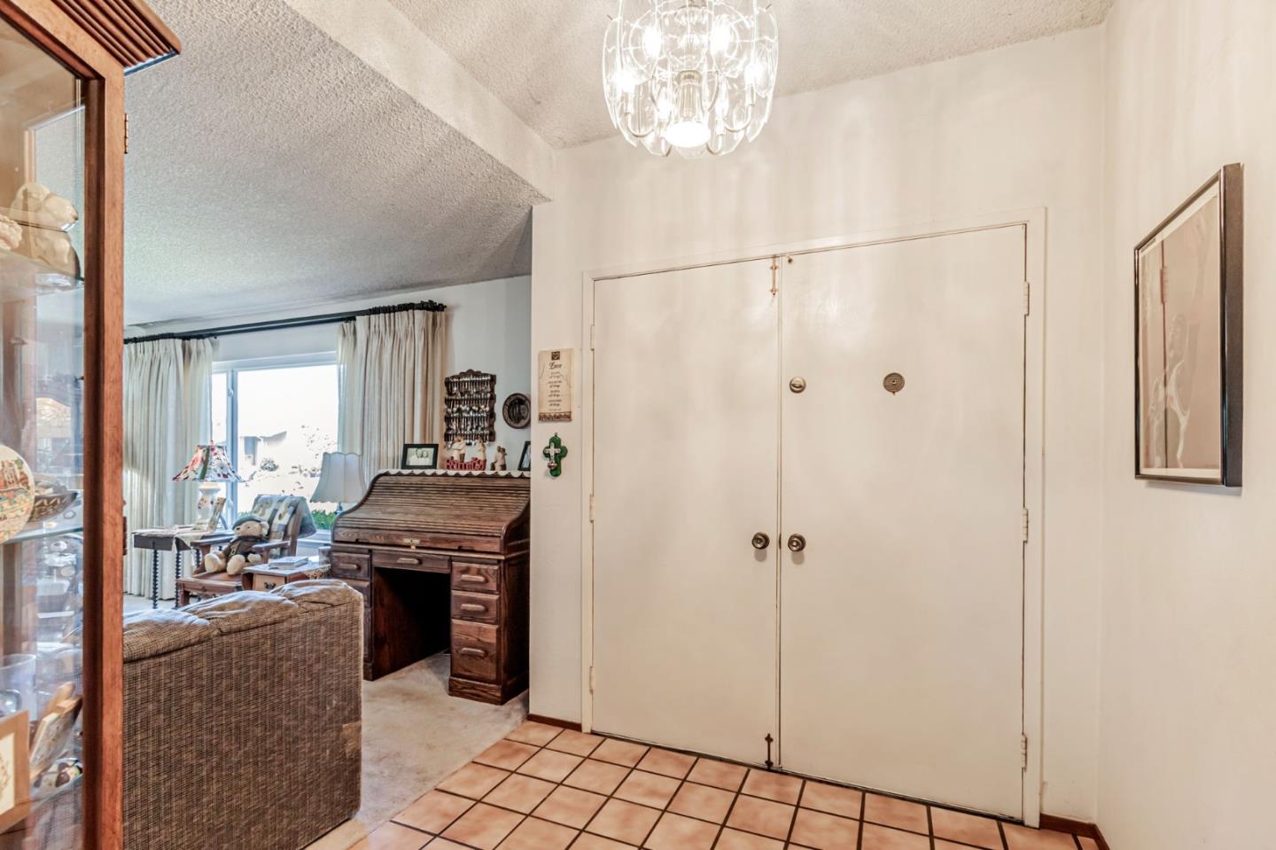 Detail Gallery Image 6 of 58 For 1139 Braemer Ct, San Jose,  CA 95132 - 6 Beds | 3/1 Baths