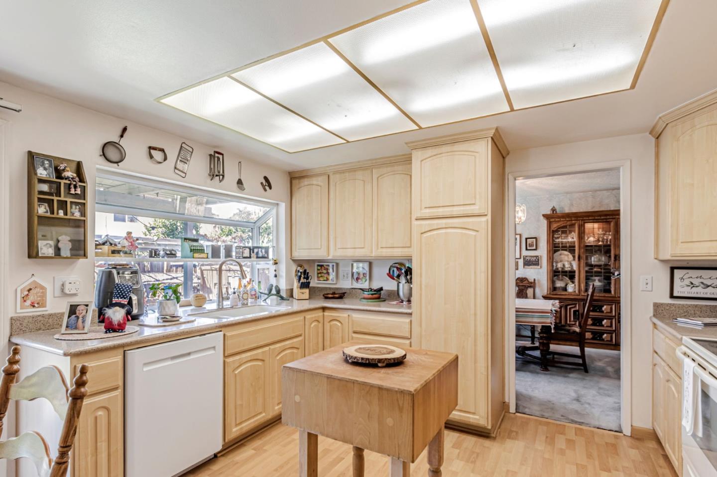 Detail Gallery Image 7 of 58 For 1139 Braemer Ct, San Jose,  CA 95132 - 6 Beds | 3/1 Baths