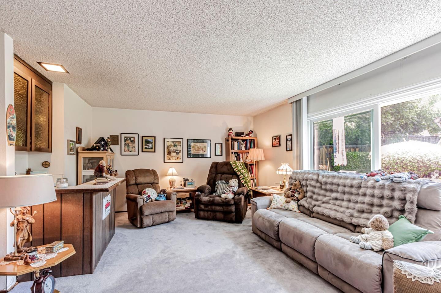 Detail Gallery Image 9 of 58 For 1139 Braemer Ct, San Jose,  CA 95132 - 6 Beds | 3/1 Baths