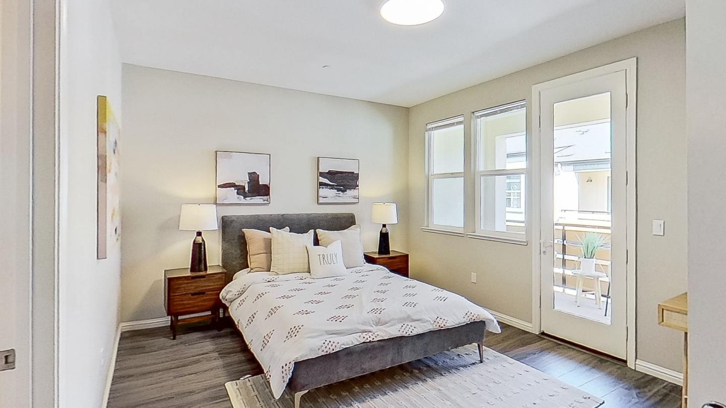 Detail Gallery Image 13 of 37 For 2086 Mahuron Cir, San Jose,  CA 95133 - 3 Beds | 3 Baths