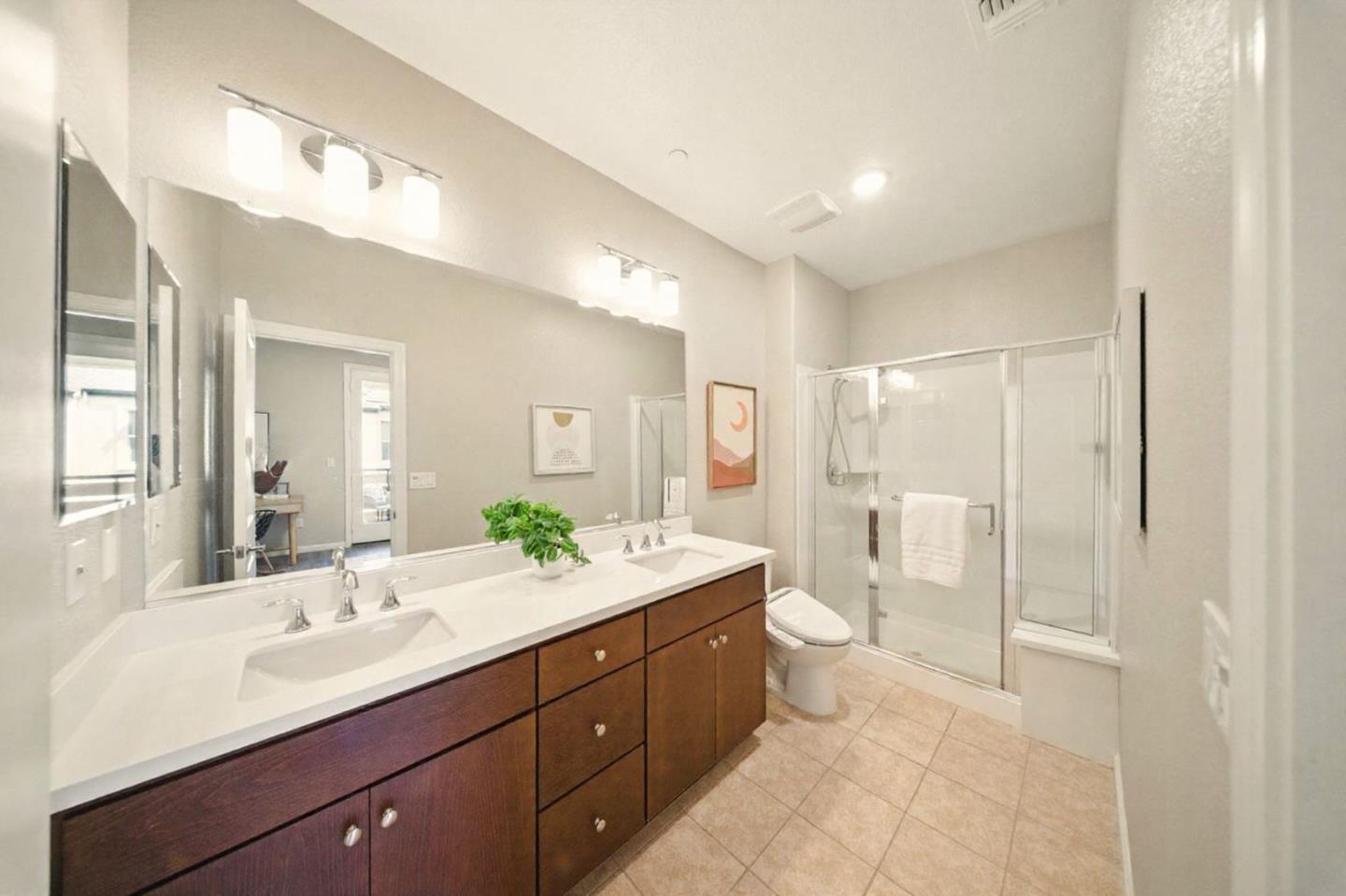 Detail Gallery Image 17 of 37 For 2086 Mahuron Cir, San Jose,  CA 95133 - 3 Beds | 3 Baths