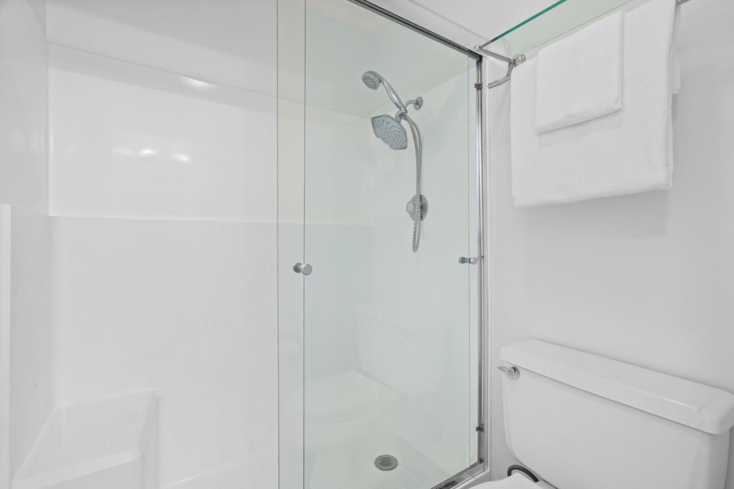 Detail Gallery Image 17 of 39 For 1081 Beach Park Blvd #210,  Foster City,  CA 94404 - 2 Beds | 2 Baths