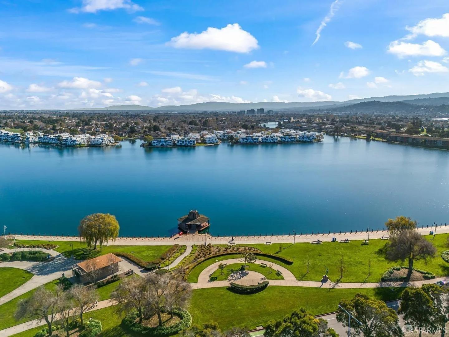 Detail Gallery Image 32 of 39 For 1081 Beach Park Blvd #210,  Foster City,  CA 94404 - 2 Beds | 2 Baths