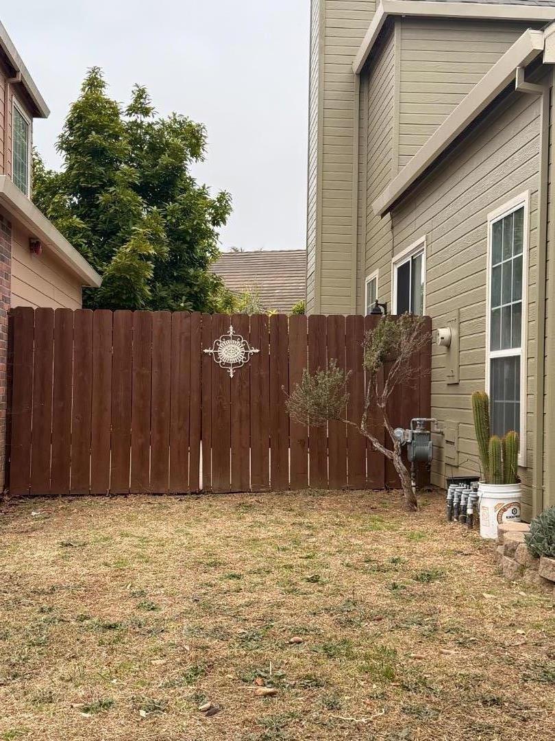 Detail Gallery Image 30 of 34 For 1980 Princeton Ct, Salinas,  CA 93906 - 4 Beds | 2/1 Baths