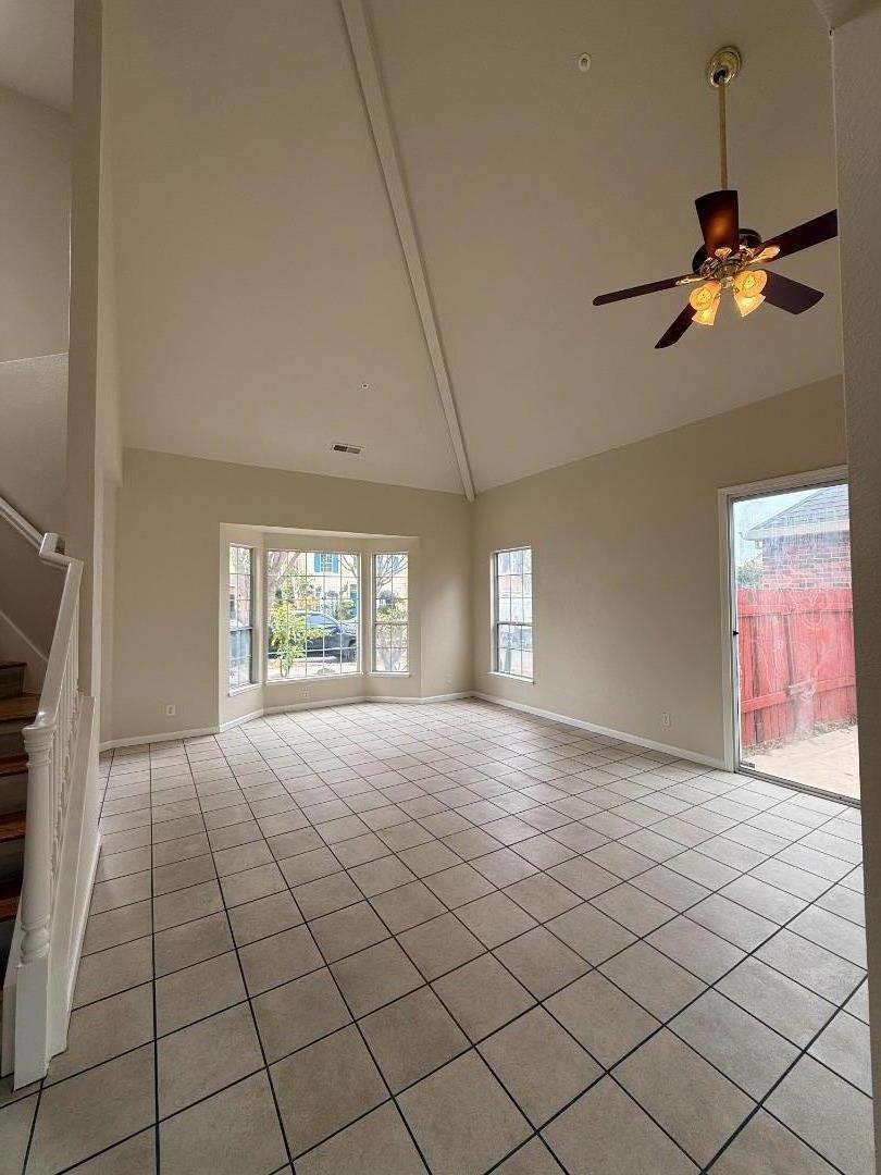 Detail Gallery Image 6 of 34 For 1980 Princeton Ct, Salinas,  CA 93906 - 4 Beds | 2/1 Baths