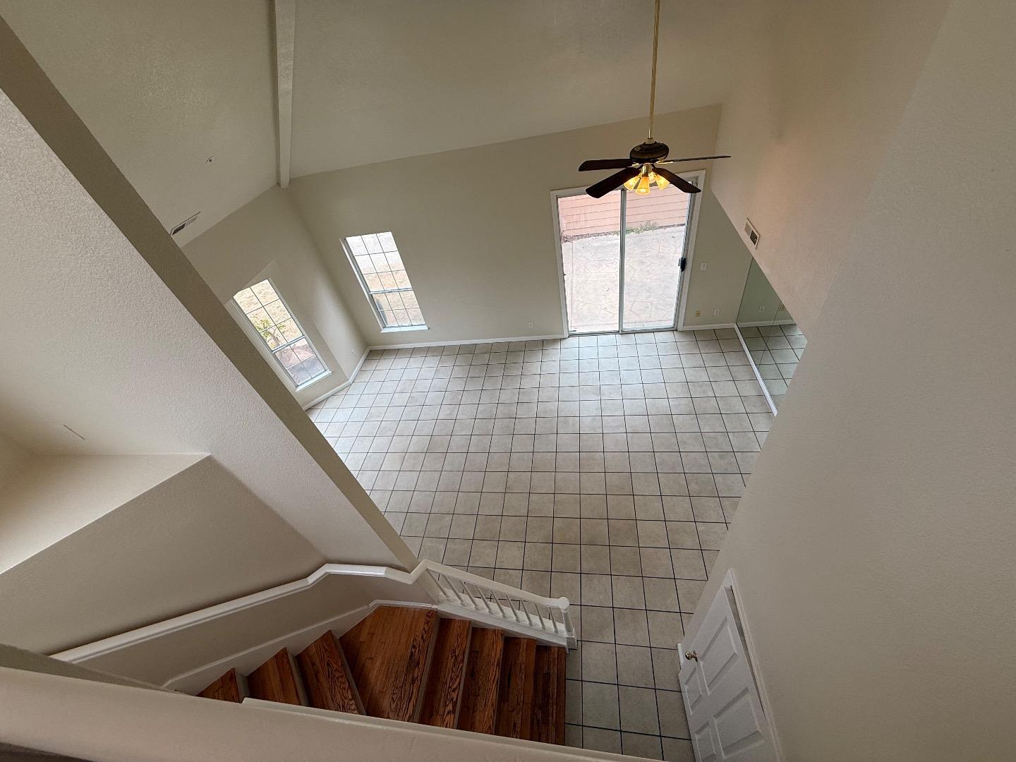 Detail Gallery Image 8 of 34 For 1980 Princeton Ct, Salinas,  CA 93906 - 4 Beds | 2/1 Baths
