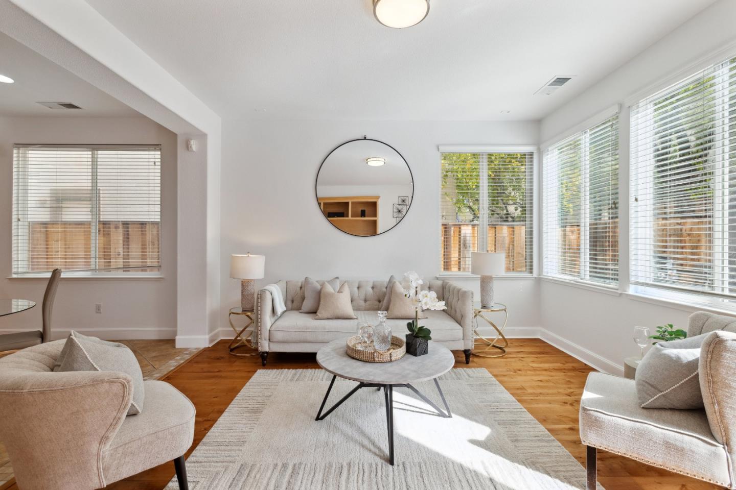 Detail Gallery Image 17 of 41 For 5621 Maymont Ln, Dublin,  CA 94568 - 4 Beds | 2/1 Baths