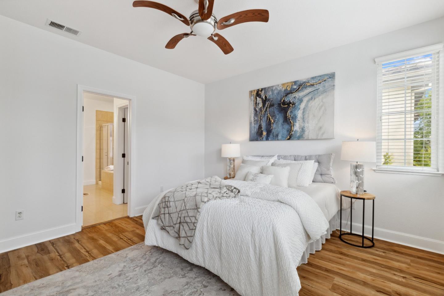 Detail Gallery Image 22 of 41 For 5621 Maymont Ln, Dublin,  CA 94568 - 4 Beds | 2/1 Baths